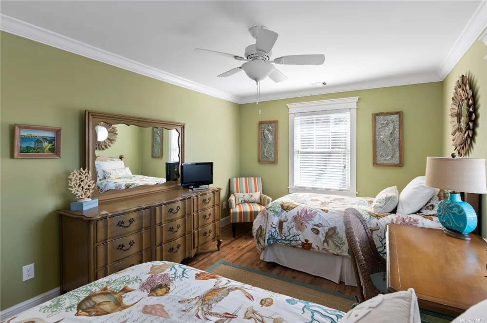 672 Ocean Breeze Ocean Beach, NY 11770