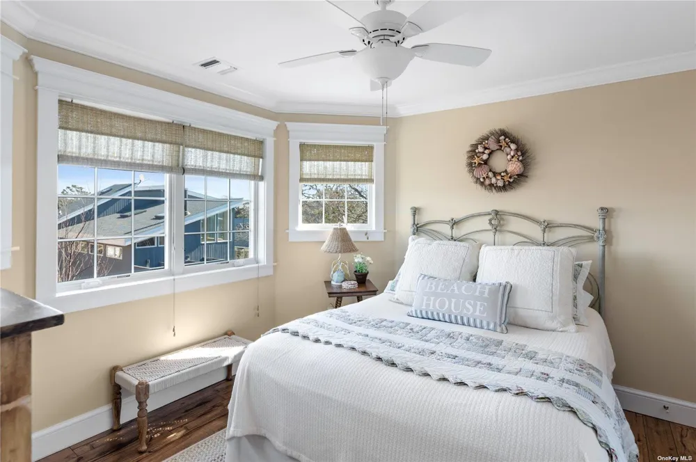 672 Ocean Breeze Ocean Beach, NY 11770
