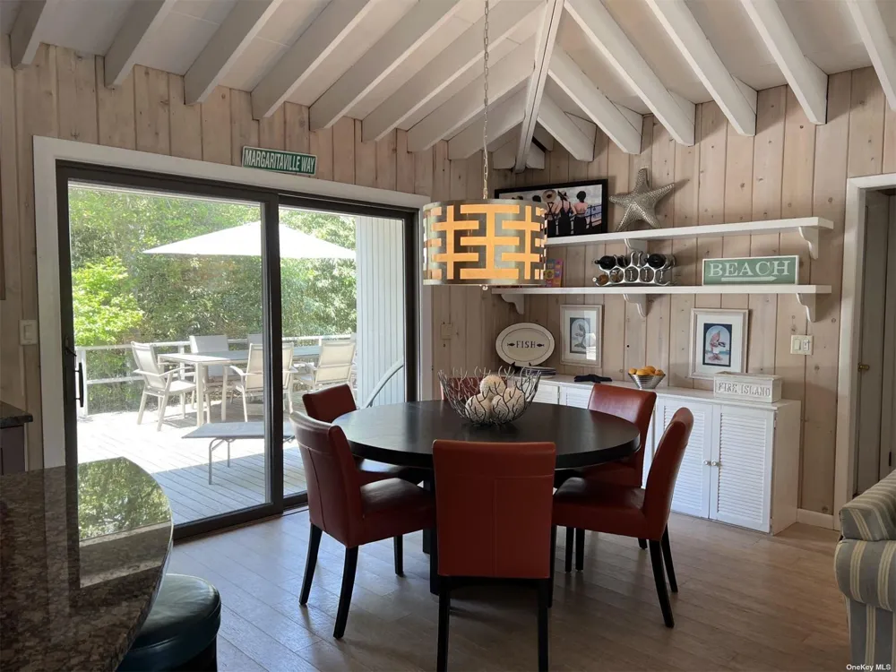 37 Kelp Walk Seaview, NY 11770