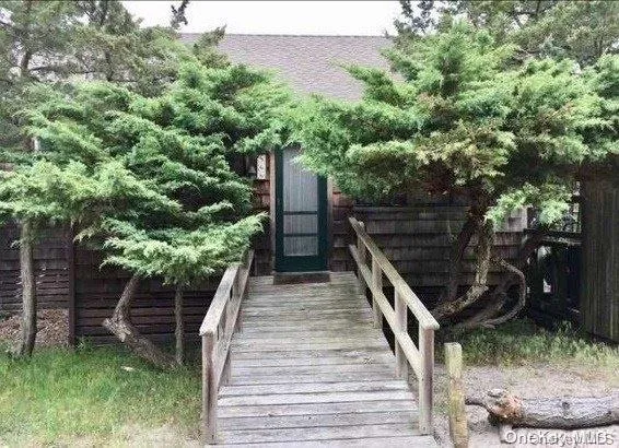 866 Evergreen Walk Ocean Beach, NY 11770