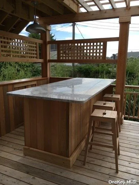 320 Frigate Rdw Ocean Beach, NY 11770