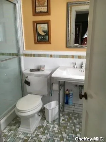320 Frigate Rdw Ocean Beach, NY 11770