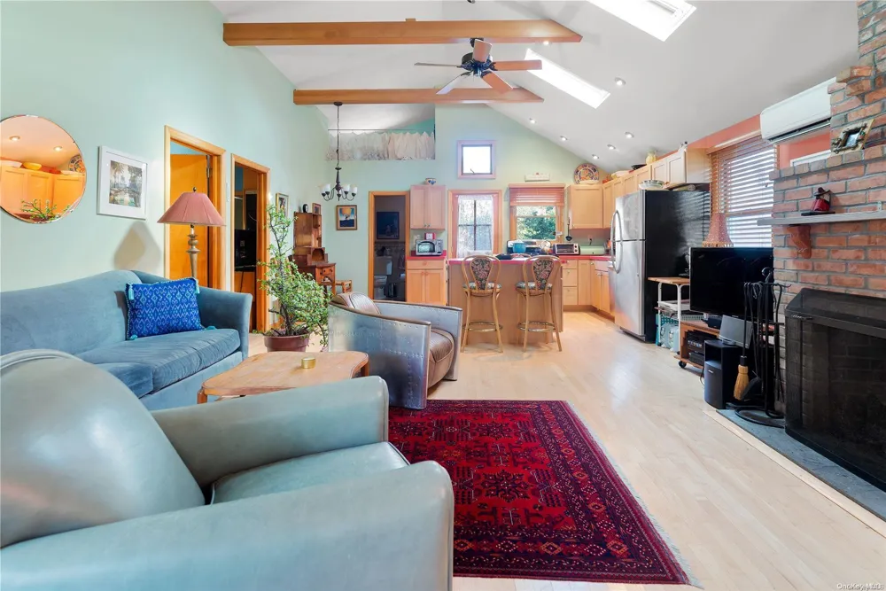 61 Ocean Road Ocean Beach, NY 11770