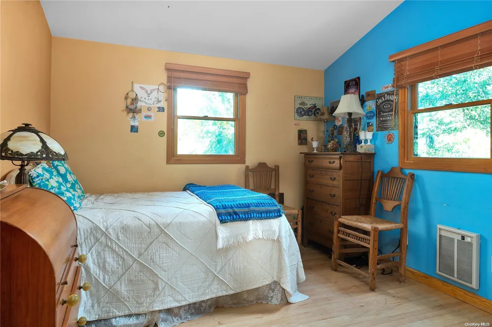 61 Ocean Road Ocean Beach, NY 11770