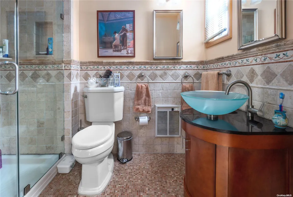 61 Ocean Road Ocean Beach, NY 11770