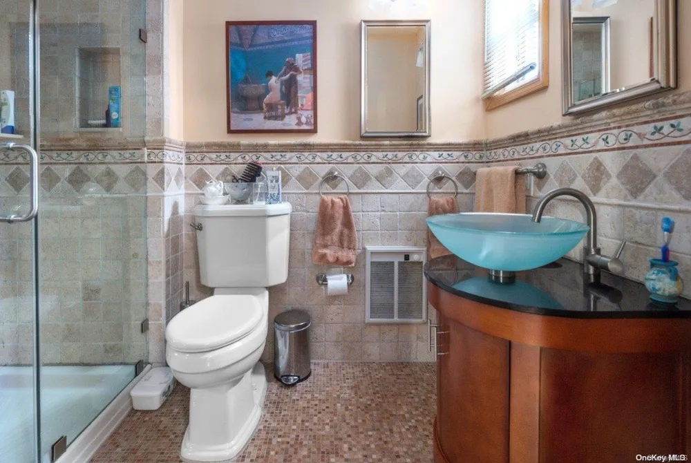 61 Ocean Road Ocean Beach, NY 11770