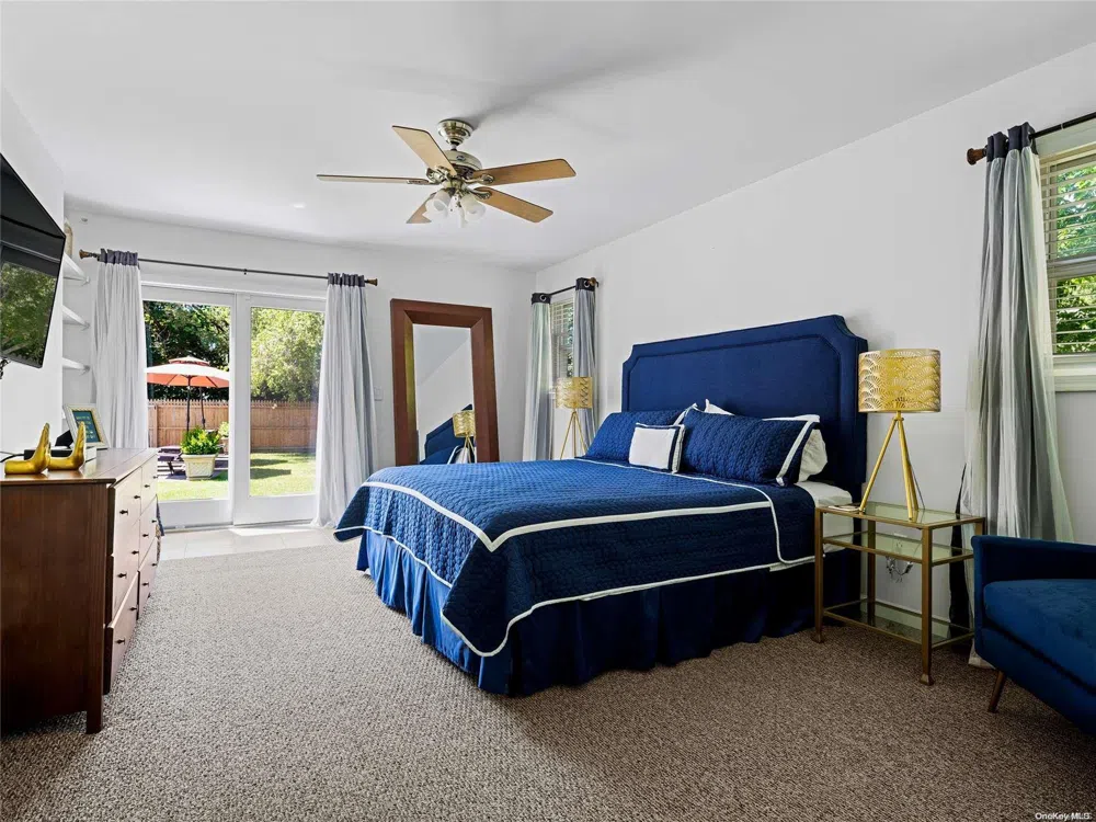 4 White Lane Hampton Bays, NY 11946