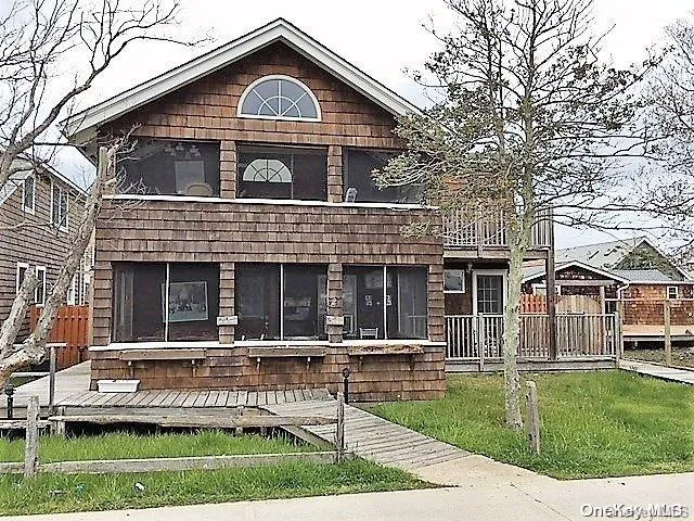 12 Ocean Road Ocean Beach, NY 11770
