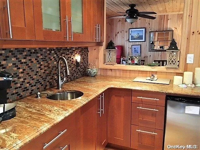 12 Ocean Road Ocean Beach, NY 11770