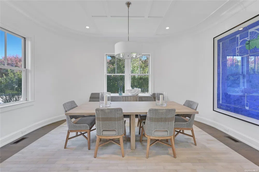 52 Quogue Street Quogue, NY 11959
