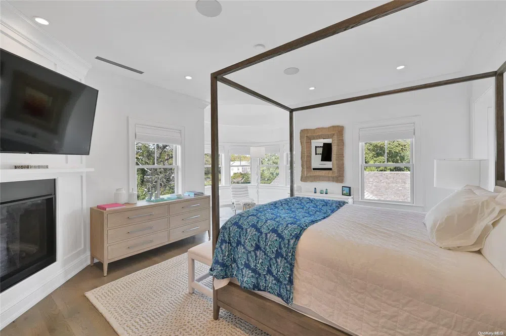 52 Quogue Street Quogue, NY 11959