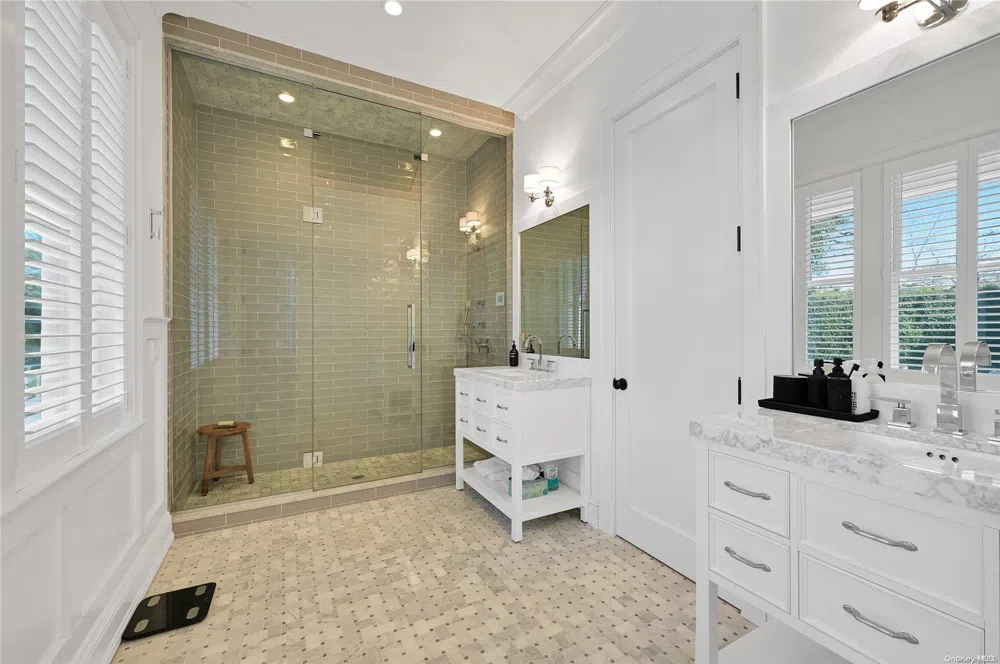 52 Quogue Street Quogue, NY 11959