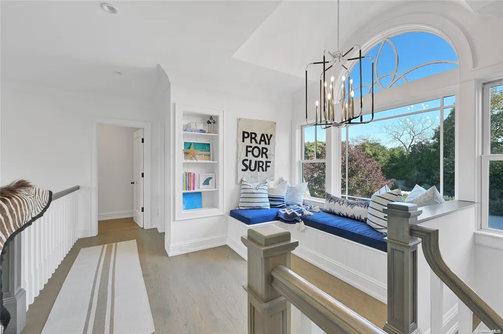 52 Quogue Street Quogue, NY 11959