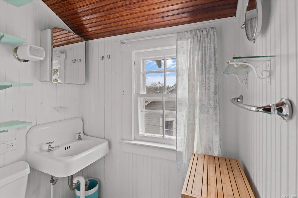 744 Ocean Breeze Walk Ocean Beach, NY 11770