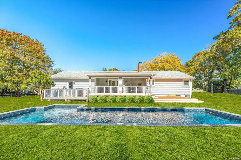 6 Harrison Terrace East Quogue, NY 11942