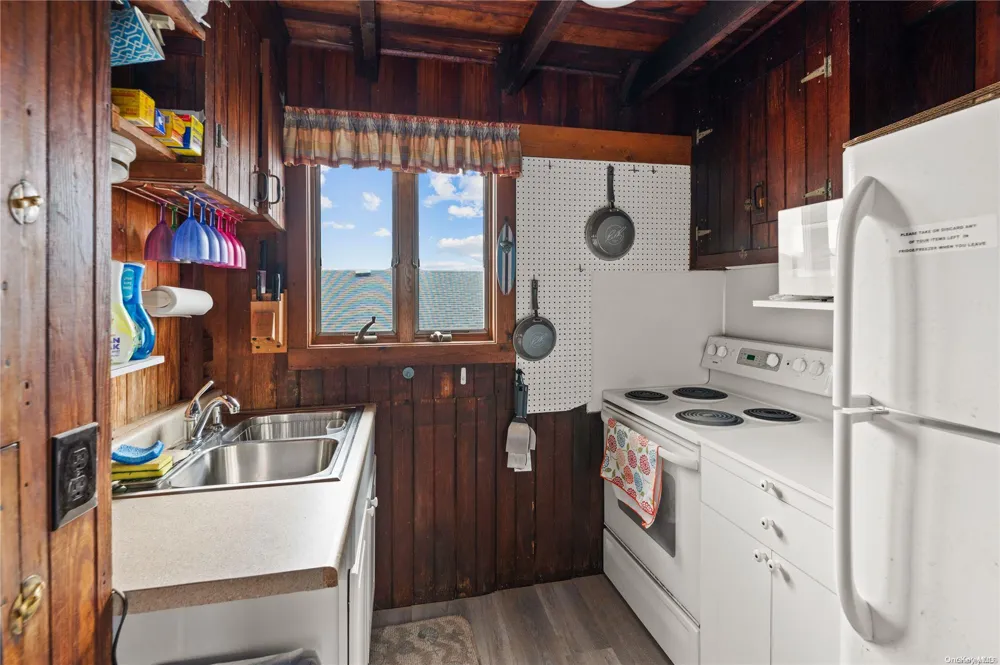 5 E Bayview Ocean Bay Park, NY 11770