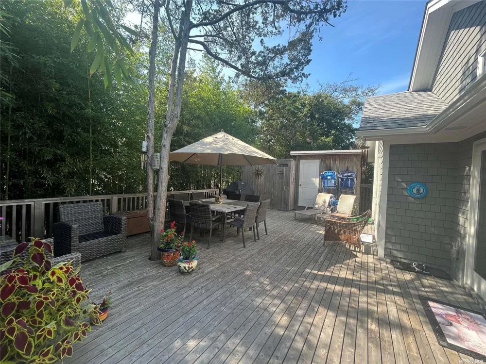 985 Surfview Walk Ocean Beach, NY 11770