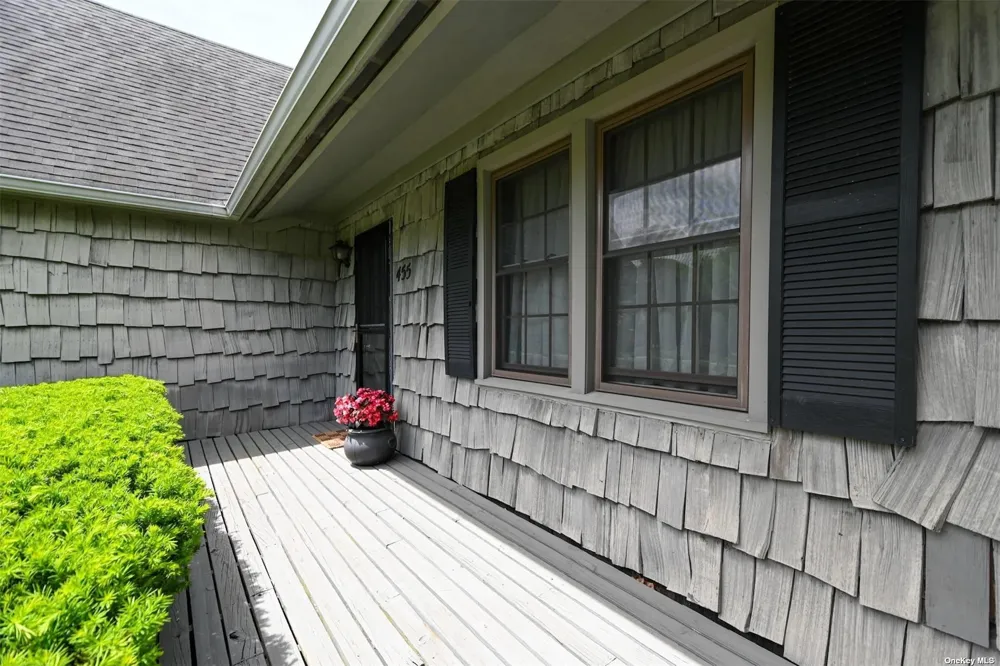455 Fred Street New Suffolk, NY 11956