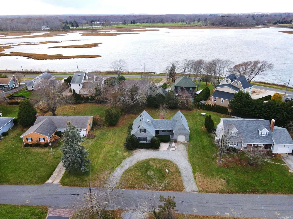 455 Fred Street New Suffolk, NY 11956