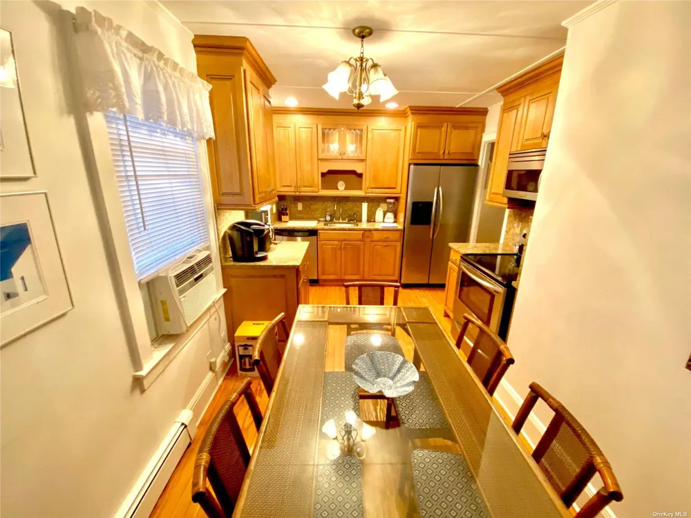 111 Inwood Point Lookout, NY 11569
