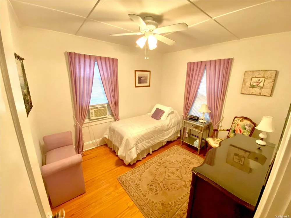 111 Inwood Point Lookout, NY 11569