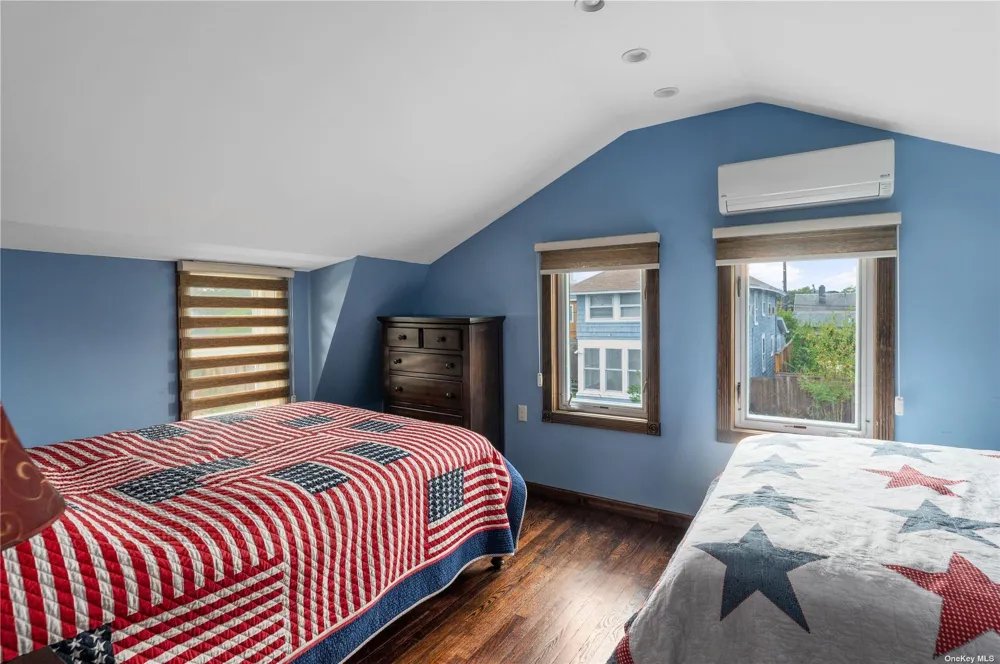 289 Cottage Walk Ocean Beach, NY 11770