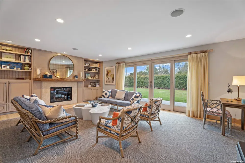 13 Quogo Neck Lane Quogue, NY 11959
