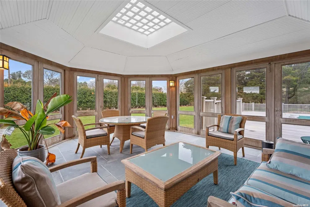 13 Quogo Neck Lane Quogue, NY 11959