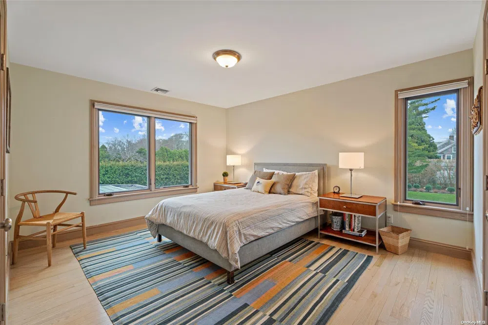 13 Quogo Neck Lane Quogue, NY 11959