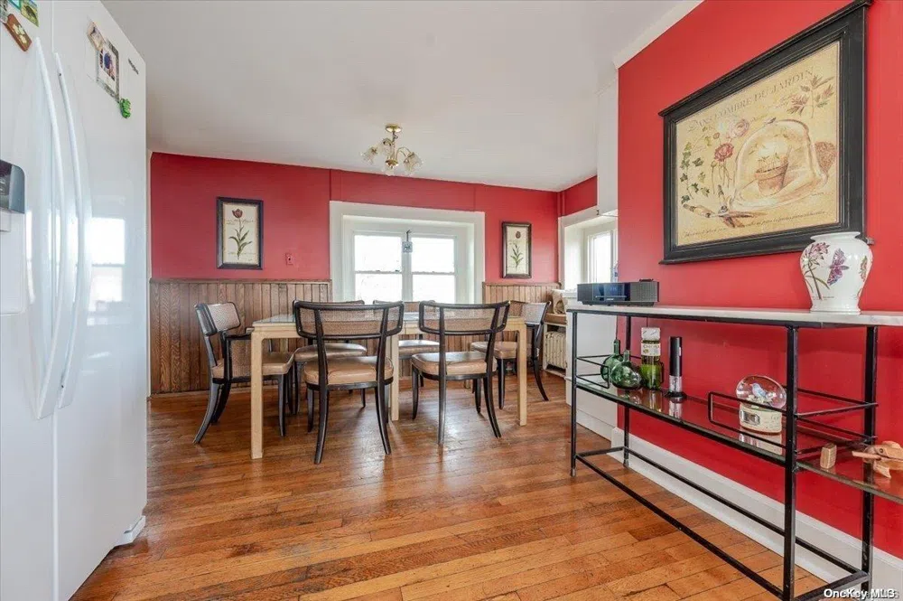 45 East Loop Road Staten Island, NY 10304