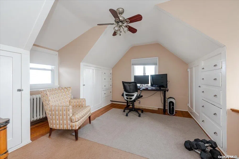 45 East Loop Road Staten Island, NY 10304