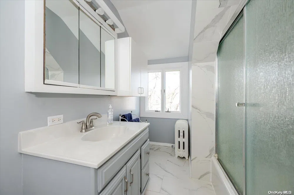 45 East Loop Road Staten Island, NY 10304