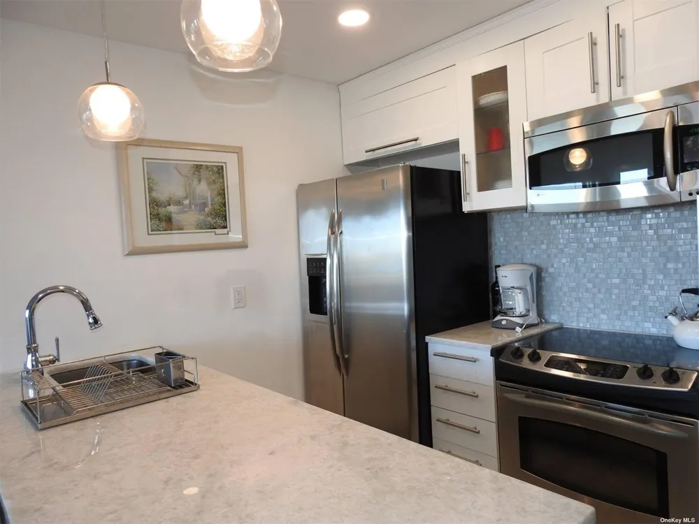 274 Dune Road #6 Westhampton Beach, NY 11978