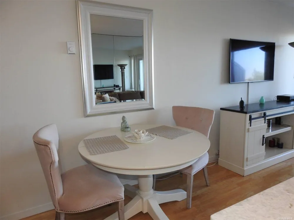 274 Dune Road #6 Westhampton Beach, NY 11978