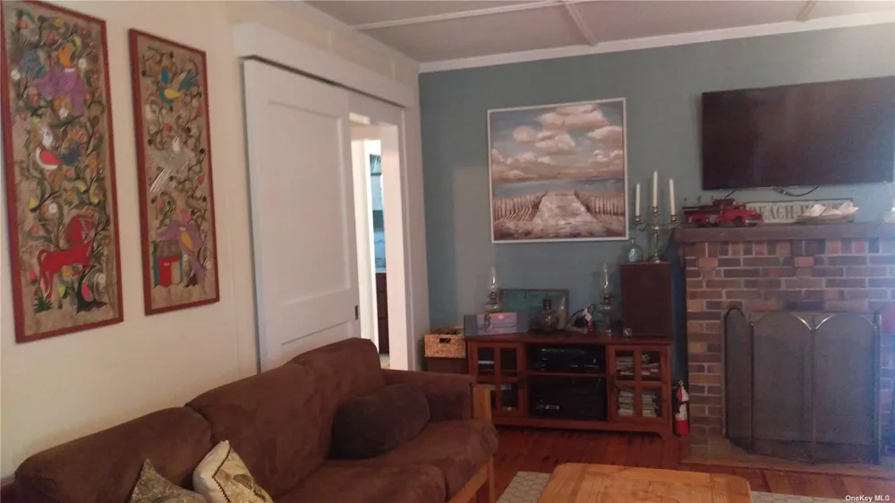 352 Surf Road Ocean Beach, NY 11770