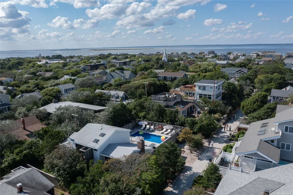 220 Cottage Walk Ocean Beach, NY 11770