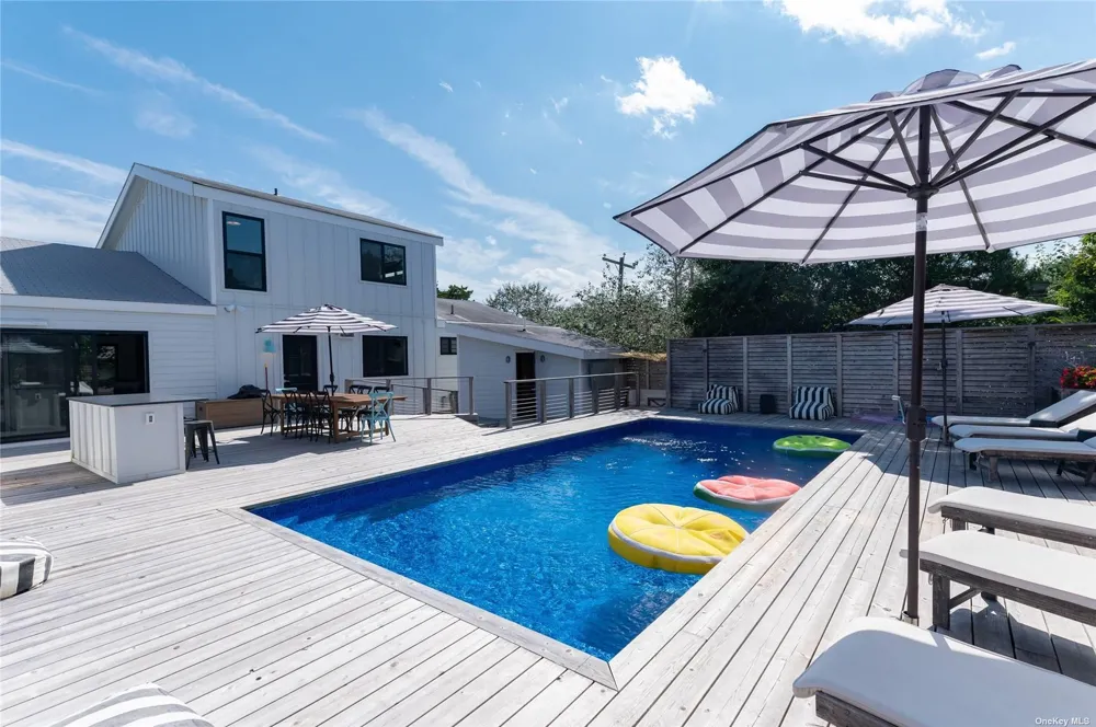 220 Cottage Walk Ocean Beach, NY 11770