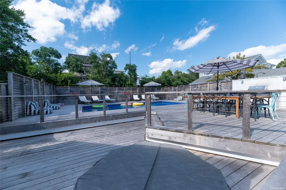 220 Cottage Walk Ocean Beach, NY 11770