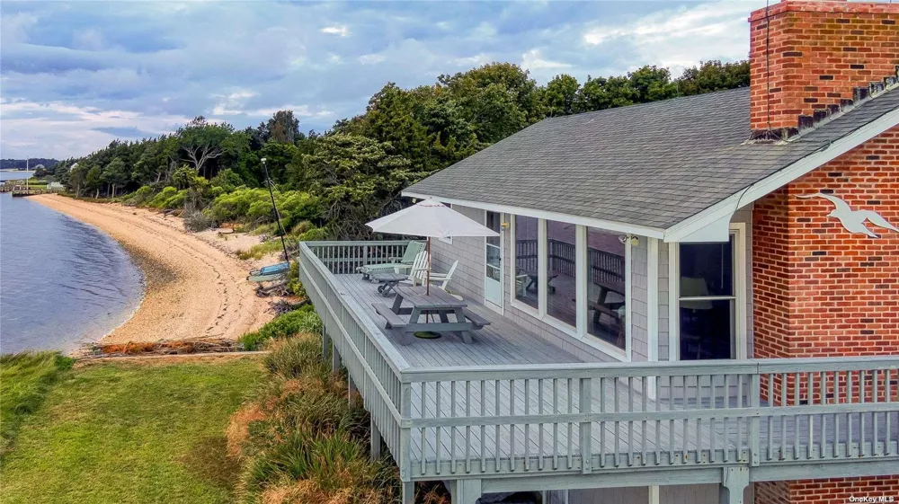 1355 Watersedge Way Southold, NY 11971