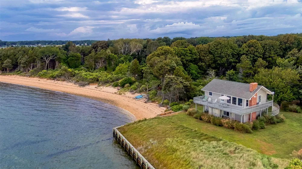 1355 Watersedge Way Southold, NY 11971