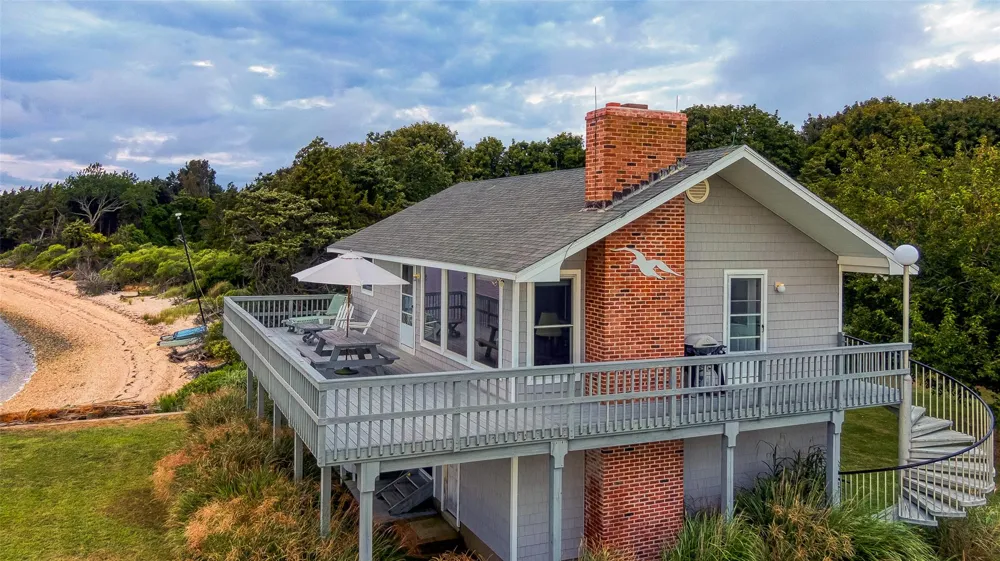 1355 Watersedge Way Southold, NY 11971