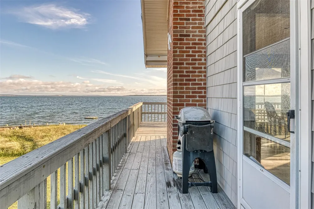 1355 Watersedge Way Southold, NY 11971