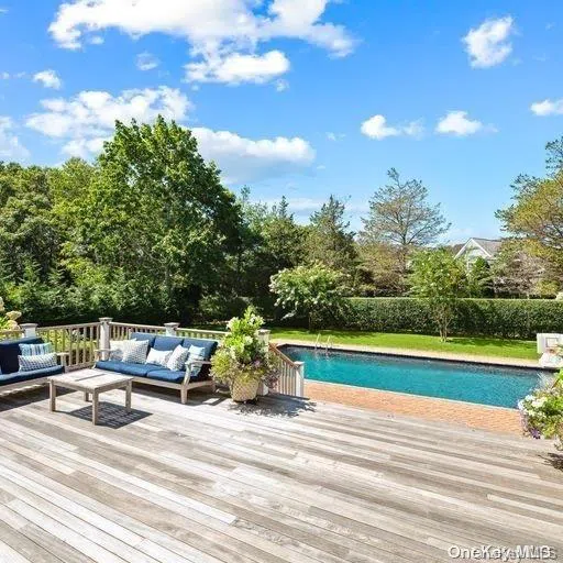 3 Willow Lane Quogue, NY 11959