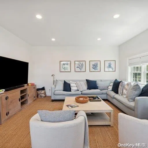 3 Willow Lane Quogue, NY 11959