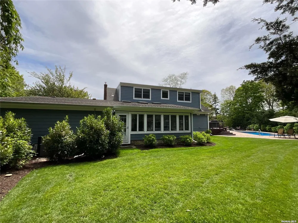 25 Moose Trail Cutchogue, NY 11935