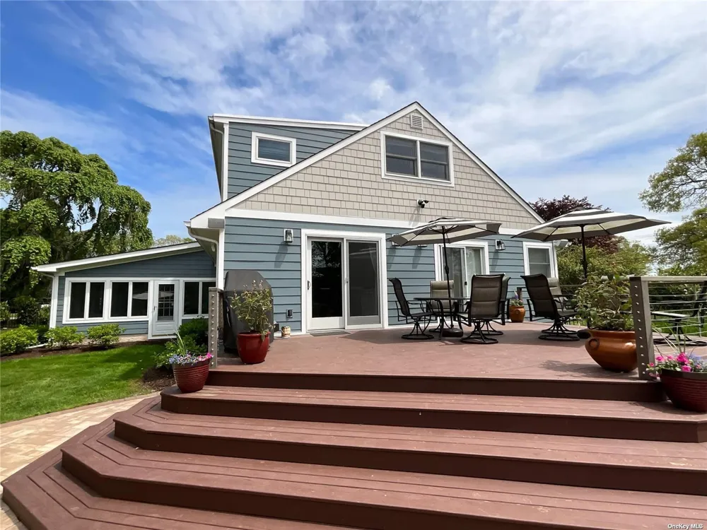 25 Moose Trail Cutchogue, NY 11935