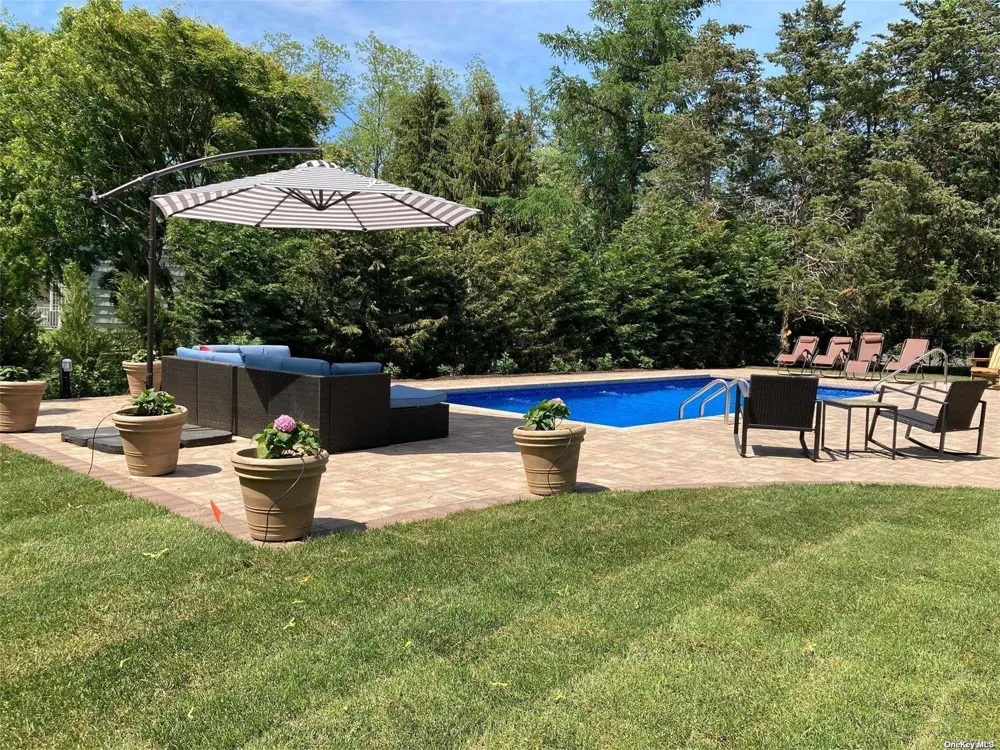 25 Moose Trail Cutchogue, NY 11935