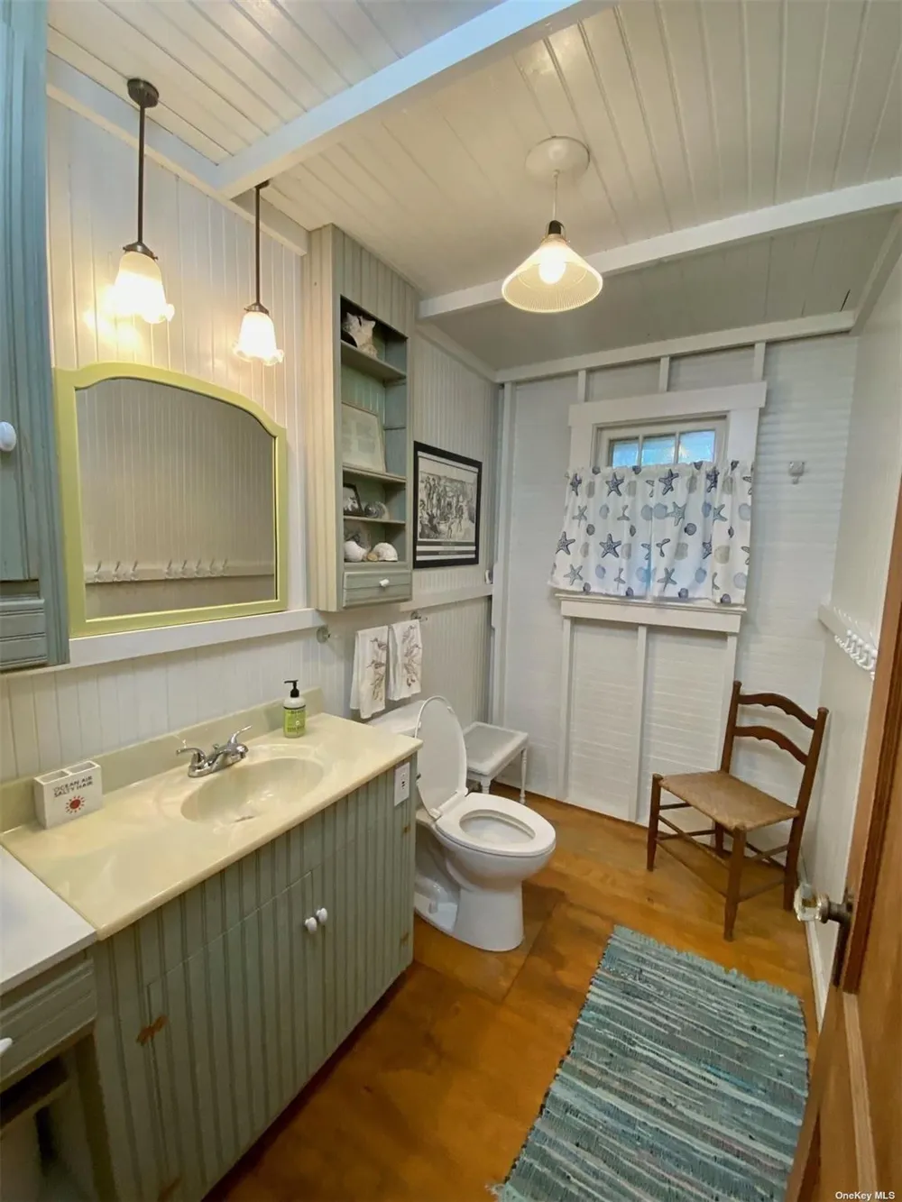 876 Evergreen Walk Ocean Beach, NY 11770