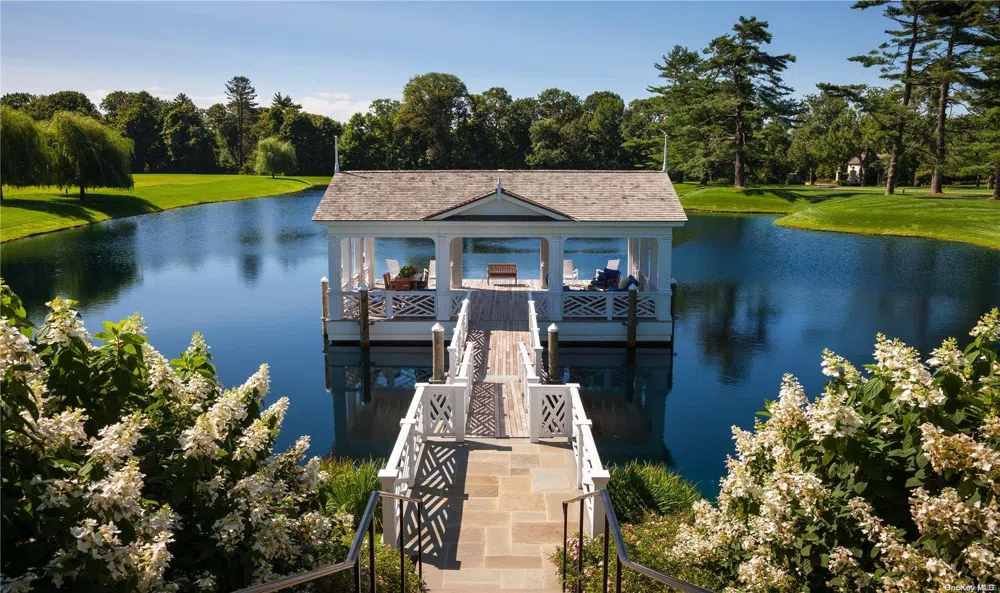 12 Spring Hill Lane Old Westbury, NY 11568