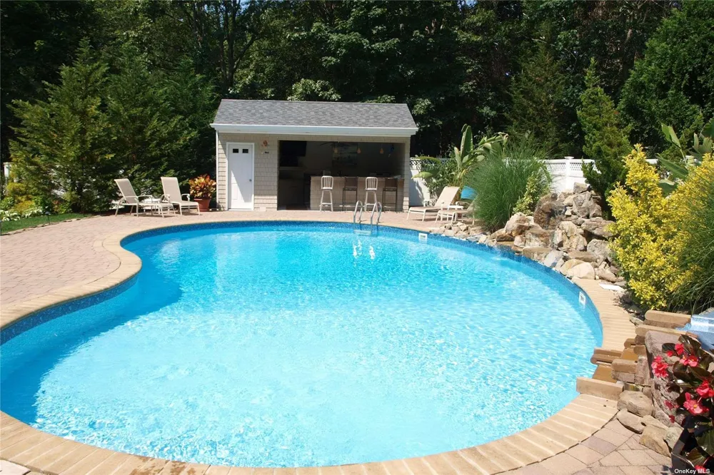 355 Windjammer Drive Southold, NY 11971